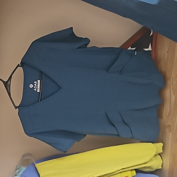 Adar Pro Scrub Set - Picture 2 of 8